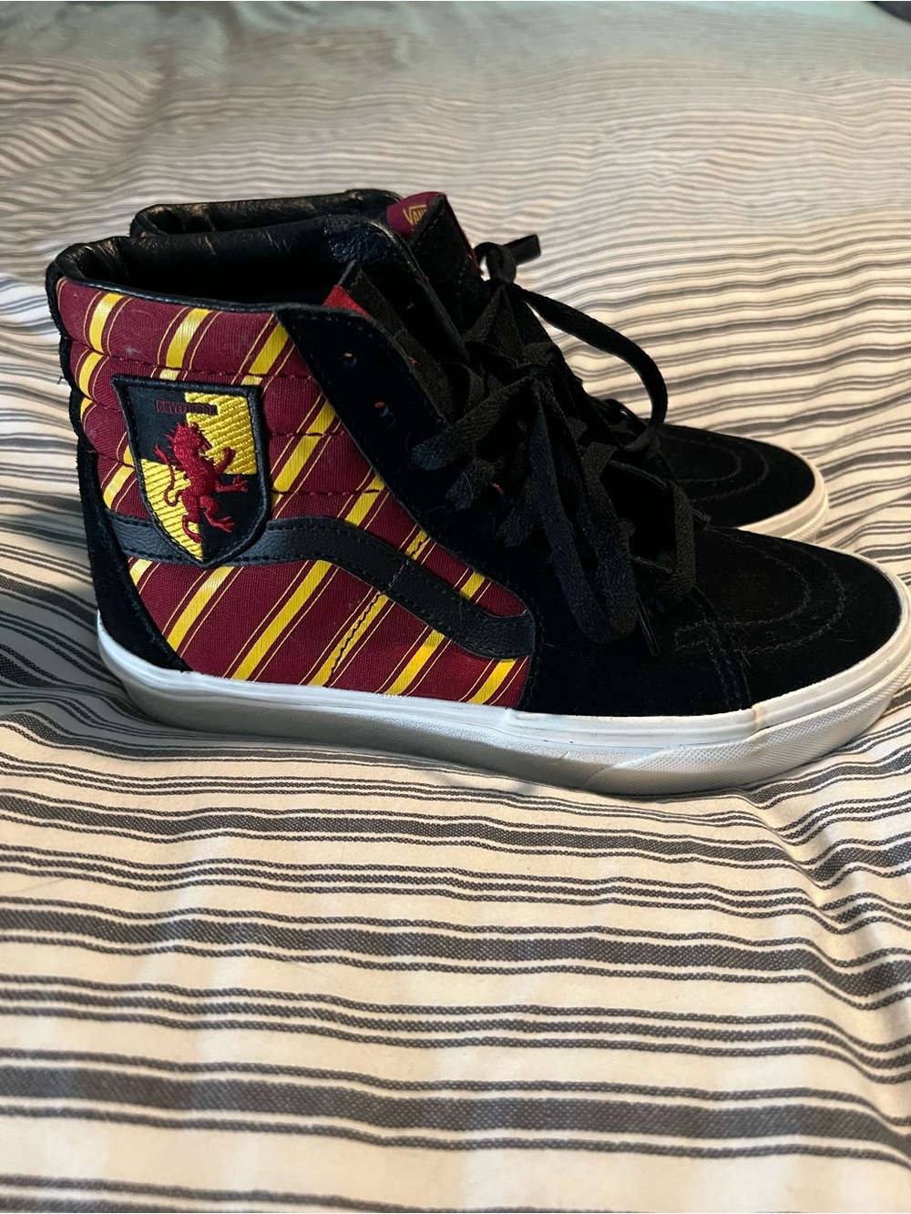 Vans x Harry Potter Gryffindor high top sneakers 7.5
